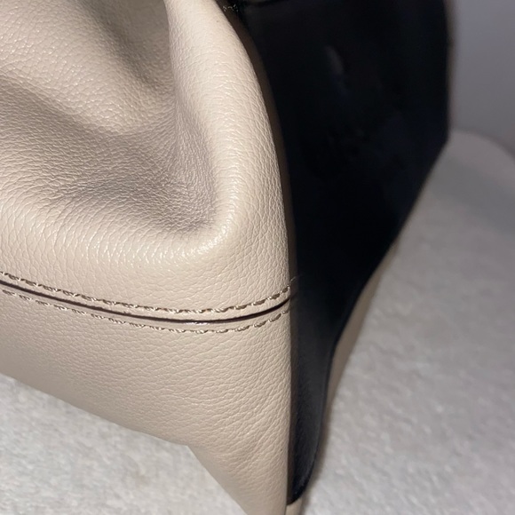 Authentic Kate Spade Handbag, Wallet and Dust Bag - Picture 10 of 13